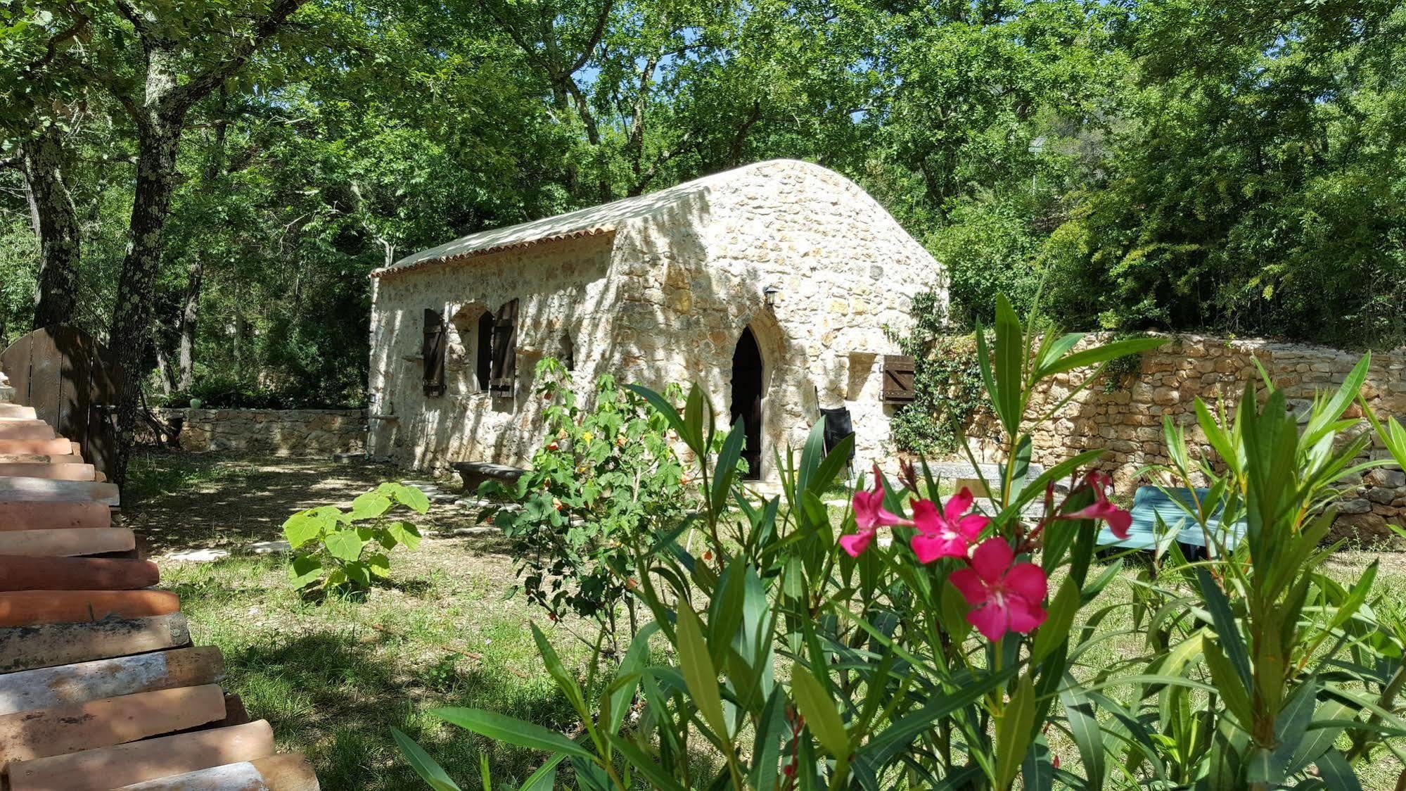 Le Donjon Des Combes Et Son Spa Fayence Luaran gambar